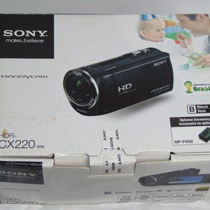NEW Sony HDR-CX220 Full HD Handycam Carl Zeiss Lens Exmor CMDS Sensor Black